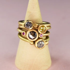 22ct & 18ct Gold Grey Diamond Ring - Boutee
