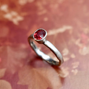 Blood Red Spinel in Platinum Ring - Boutee