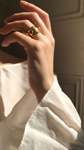 Frances Ring - Boutee