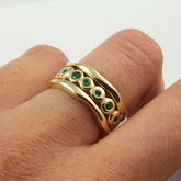 3 Band Wavy Tsavorite Ring - Boutee