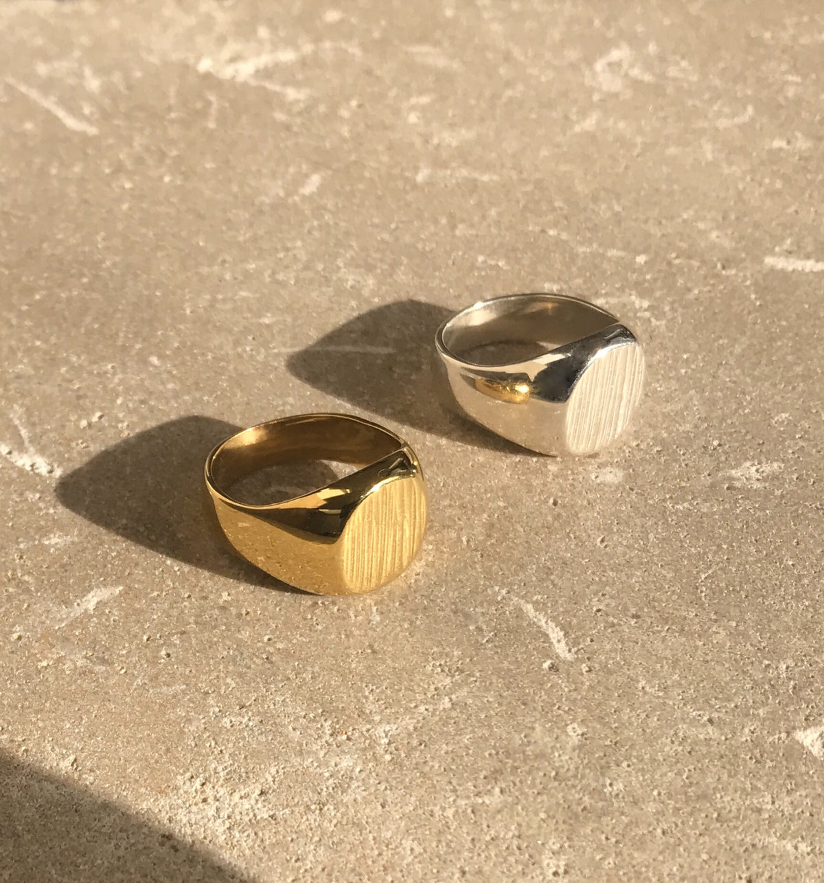 Tex Signet Ring - Boutee