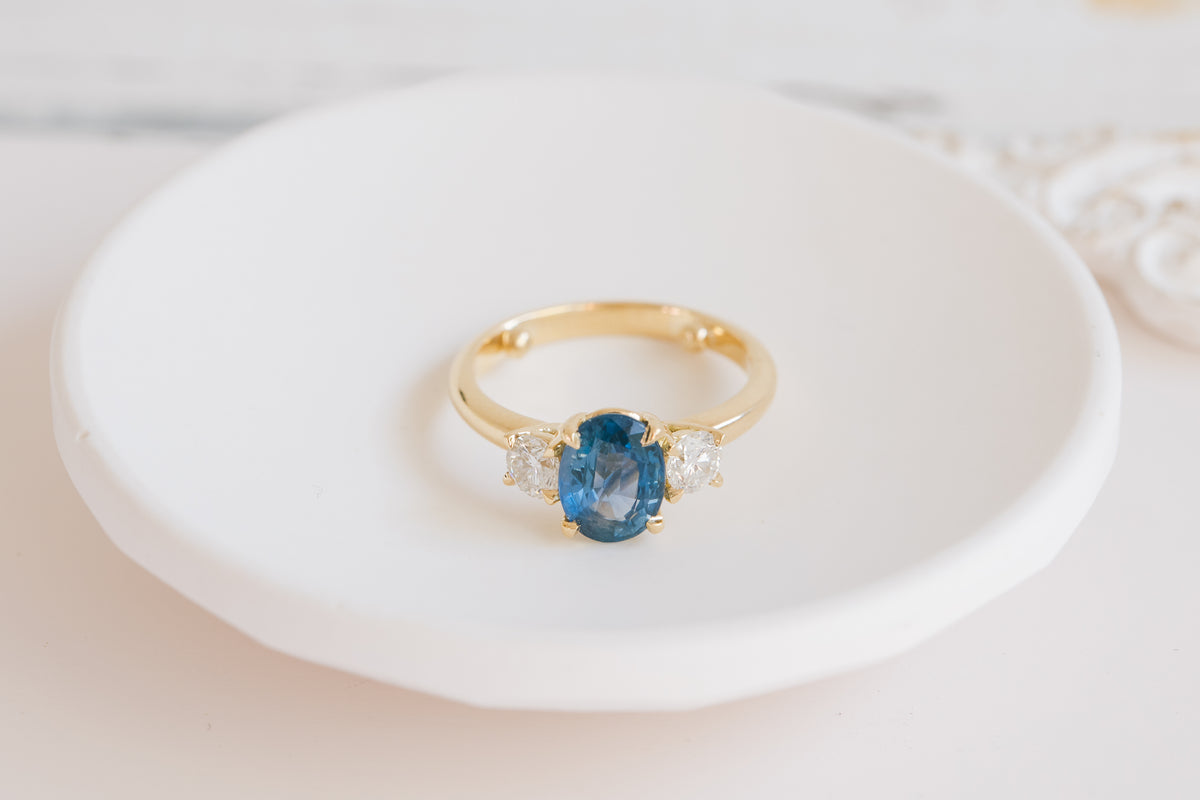 Ceylon Sapphire and Diamond Trilogy Ring - Boutee