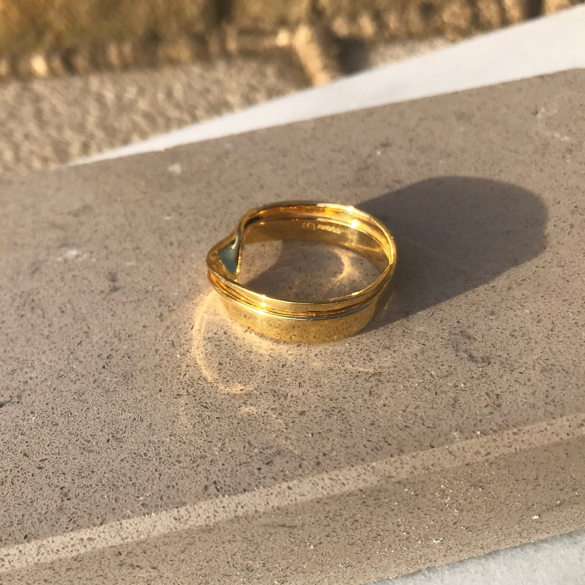 Leyre Twist Ring - Boutee