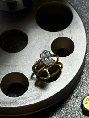 Oval Cut Diamond Double Band Ring - Boutee