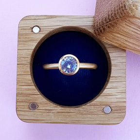 22ct & 18ct Gold Sri Lankan Sapphire Ring - Boutee