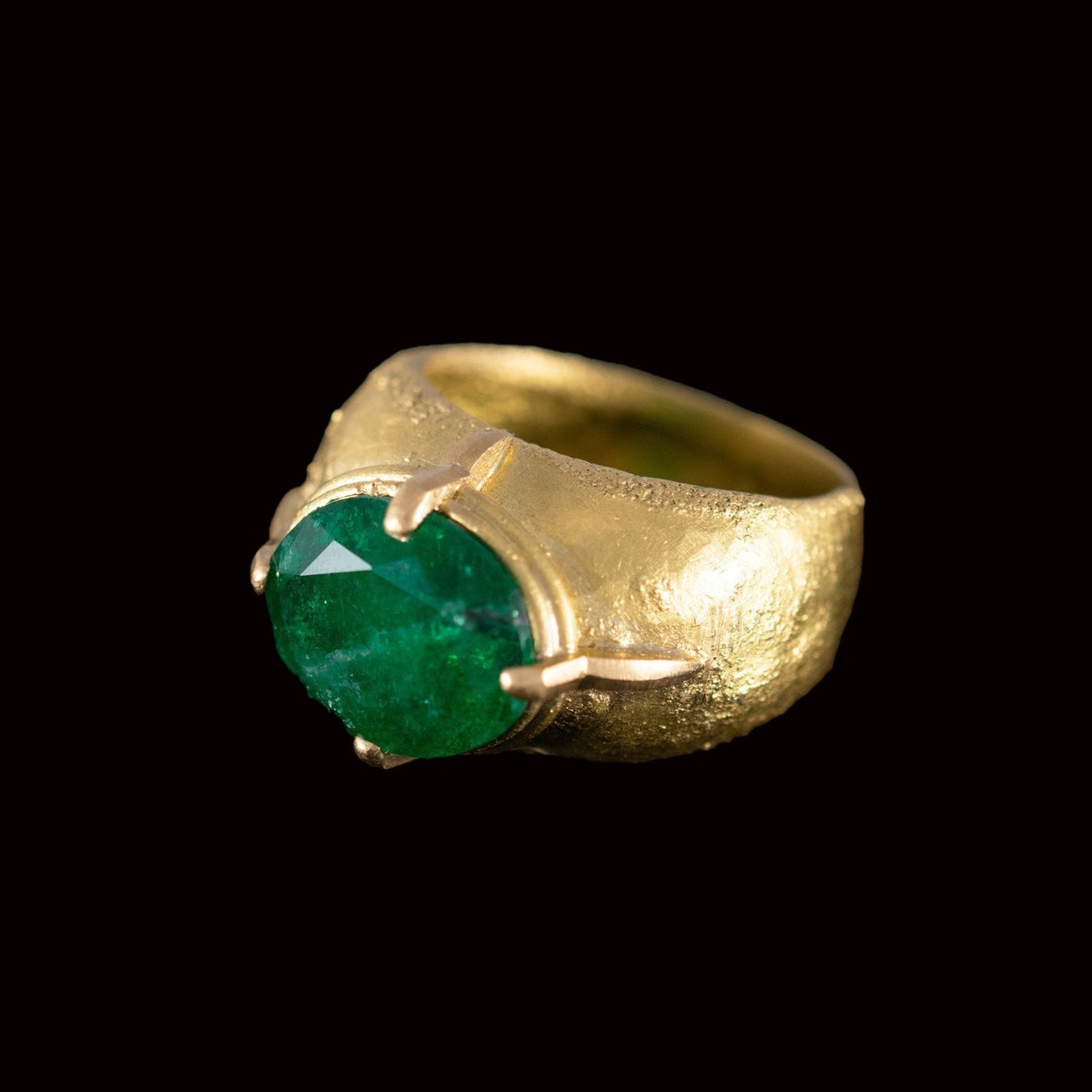 Emerald Ring - Boutee
