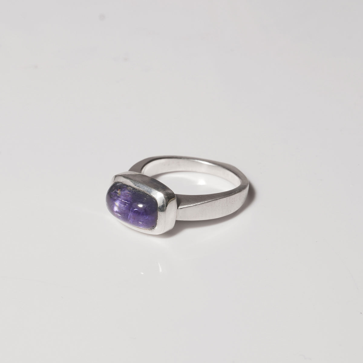 Sculpted Tanzanite Ring - Boutee