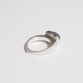 Sculpted Tanzanite Ring - Boutee