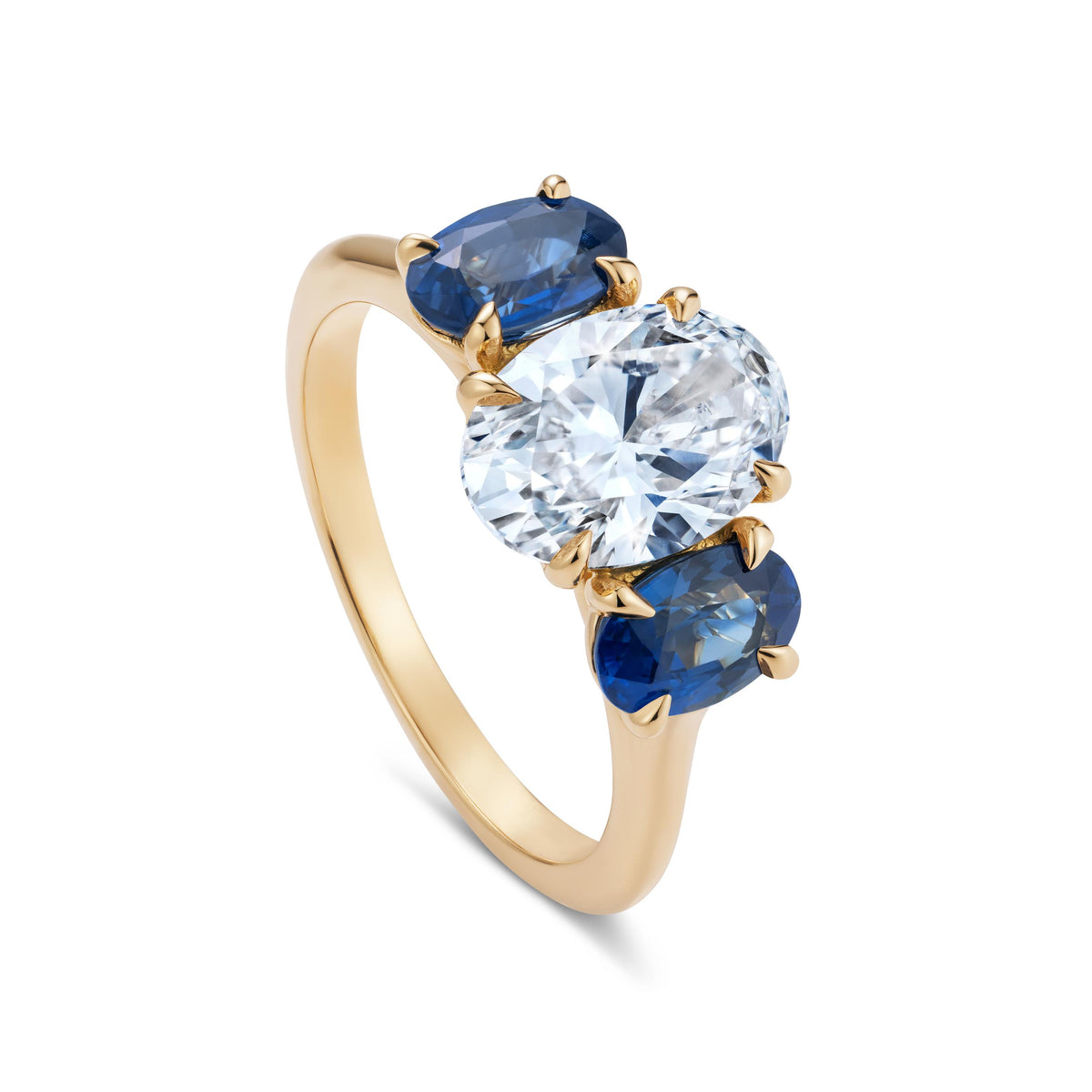 Diamond & Sapphire Trilogy in Yellow Gold - Boutee
