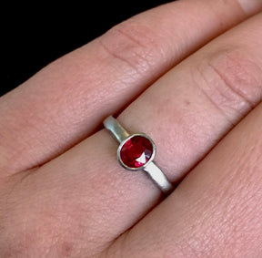 Blood Red Spinel in Platinum Ring - Boutee