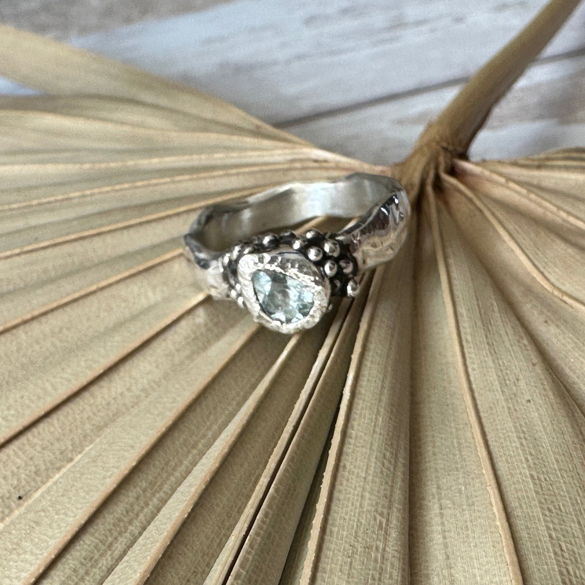 The Ocean in a Drop ring - Boutee