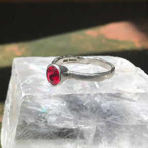 Blood Red Spinel in Platinum Ring - Boutee