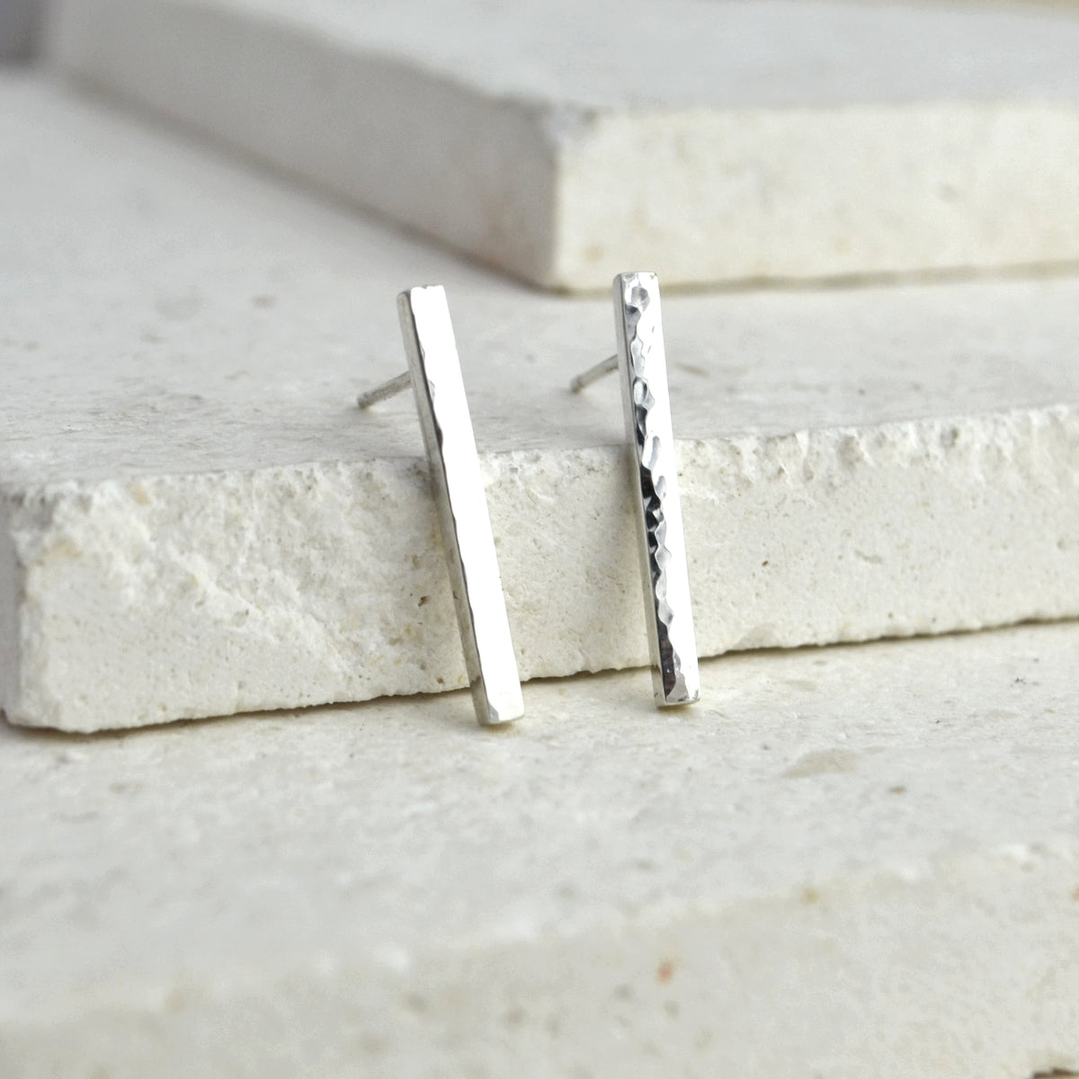 Flicker Bar Studs - Boutee