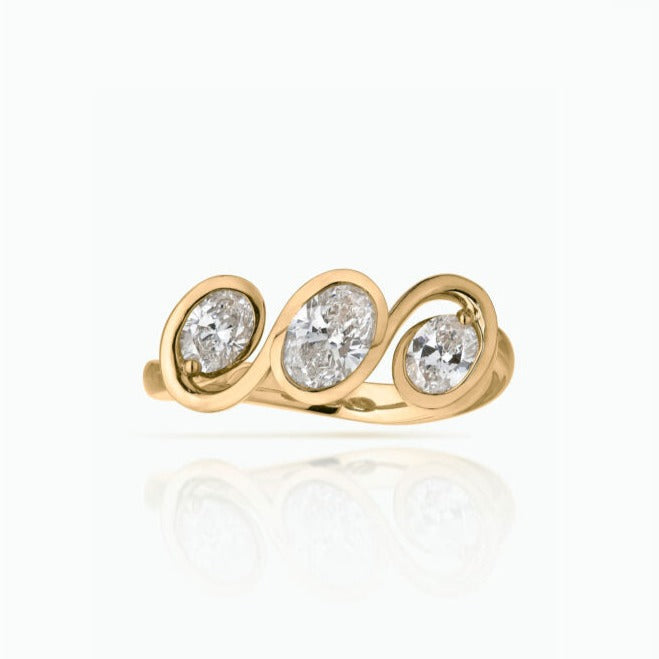 Lualaba Three Stone Diamond Ring - Boutee