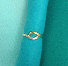 Infinity Wave Oval Two-Tone Ring - Boutee