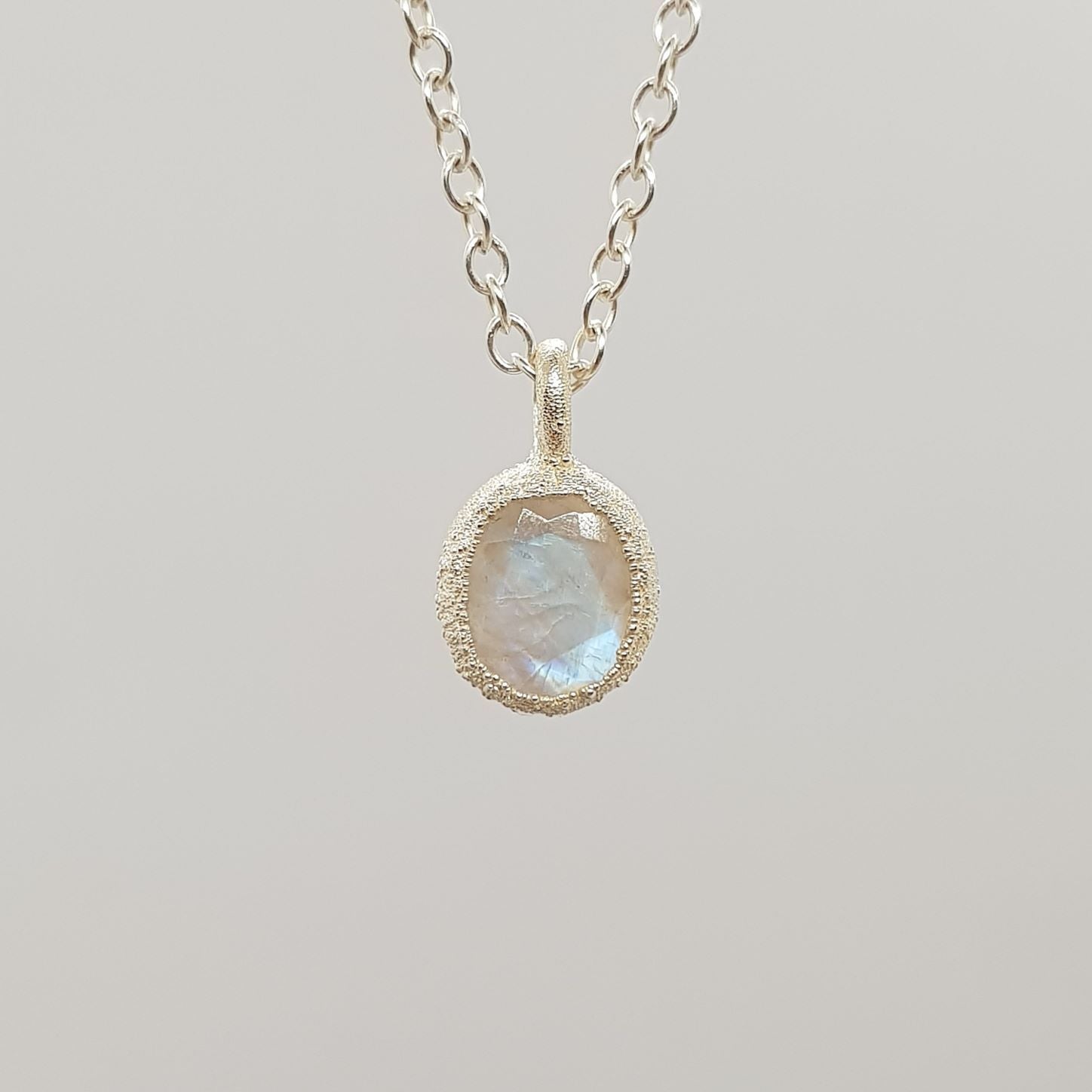 Moonstone Pebble Necklace - Boutee