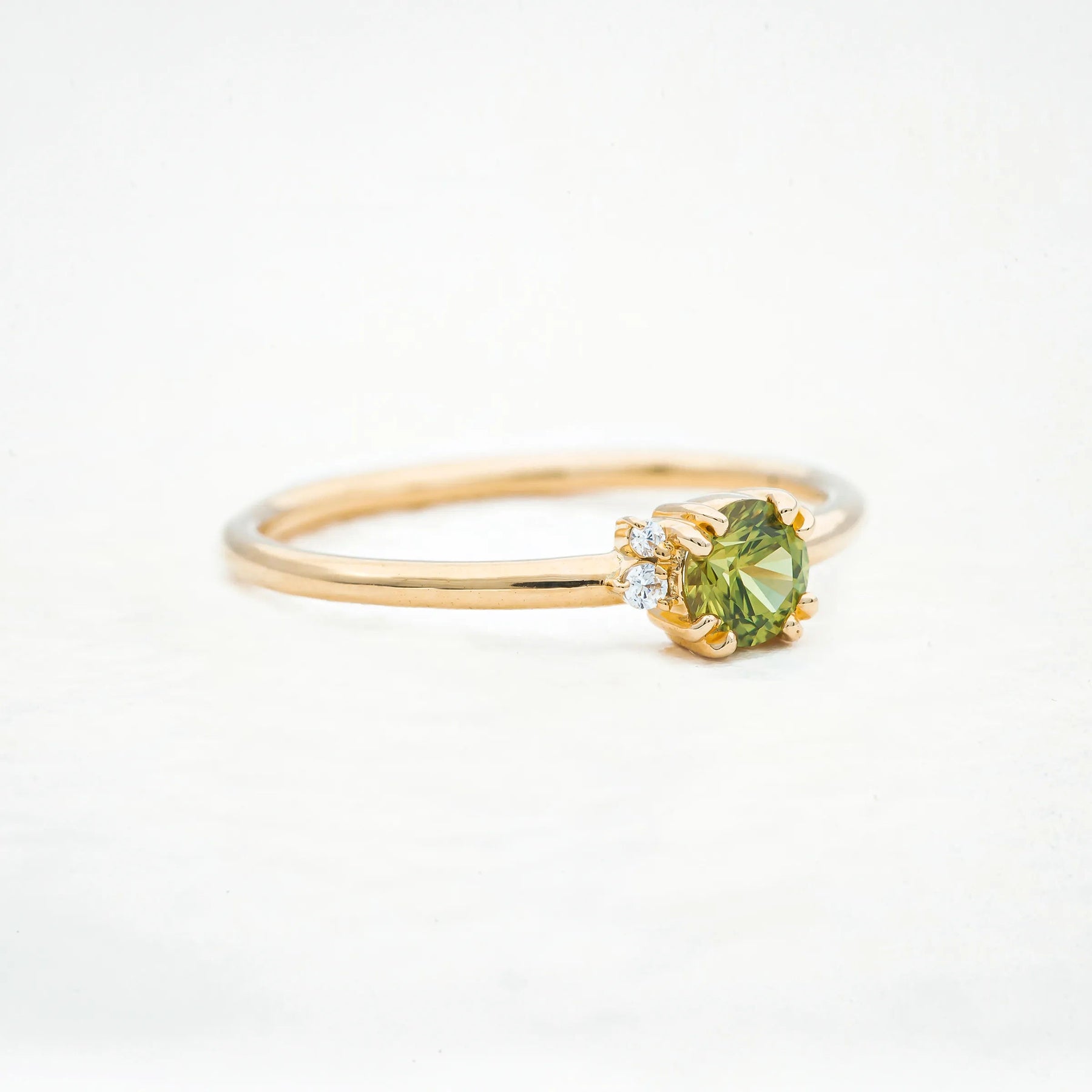 Day Lily Ring, Green Sapphire - Boutee