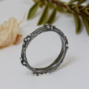 Woodland Berry Ring - Boutee