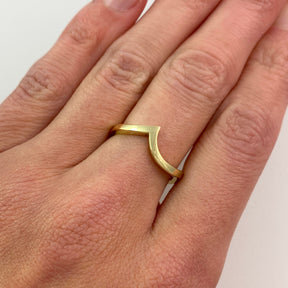 Ocean Wave 18ct Gold Ring - Boutee
