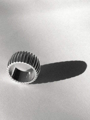 Neo Concrete Movement Ring - Boutee