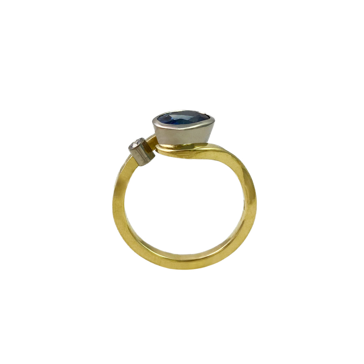 Ocean Wave 18ct Gold Sapphire and Diamond ring - Boutee