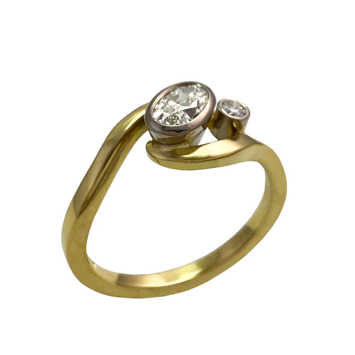 Ocean Wave 18ct Gold Diamond Ring - Boutee
