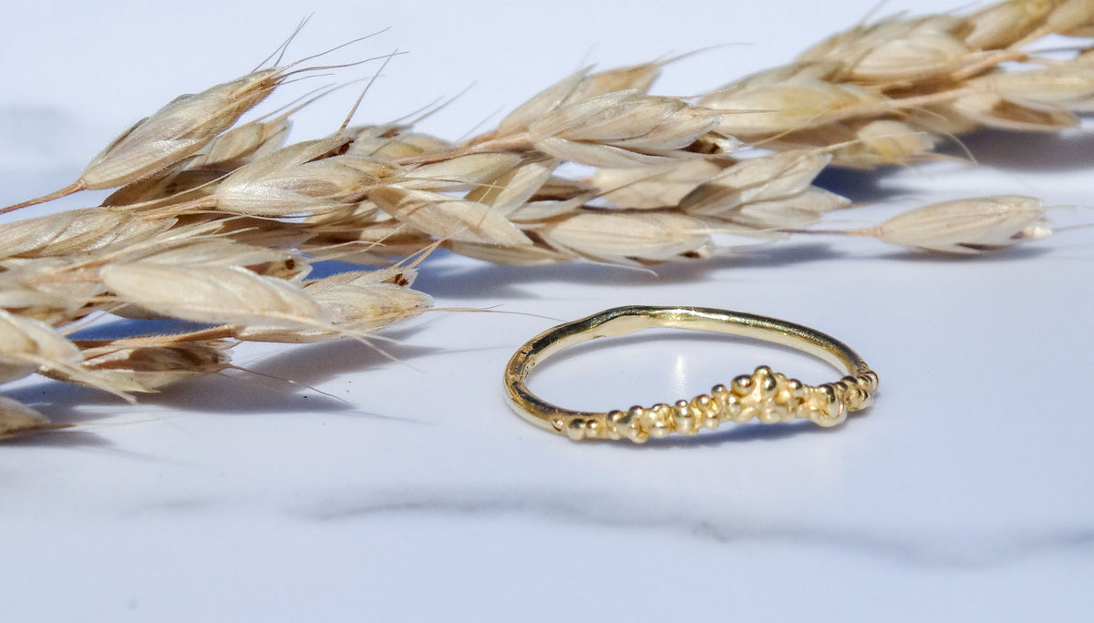 Solid Gold Wishbone Wedding / Stacking Ring - Boutee