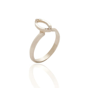 Halo 9ct Gold & Diamond Ring - Boutee