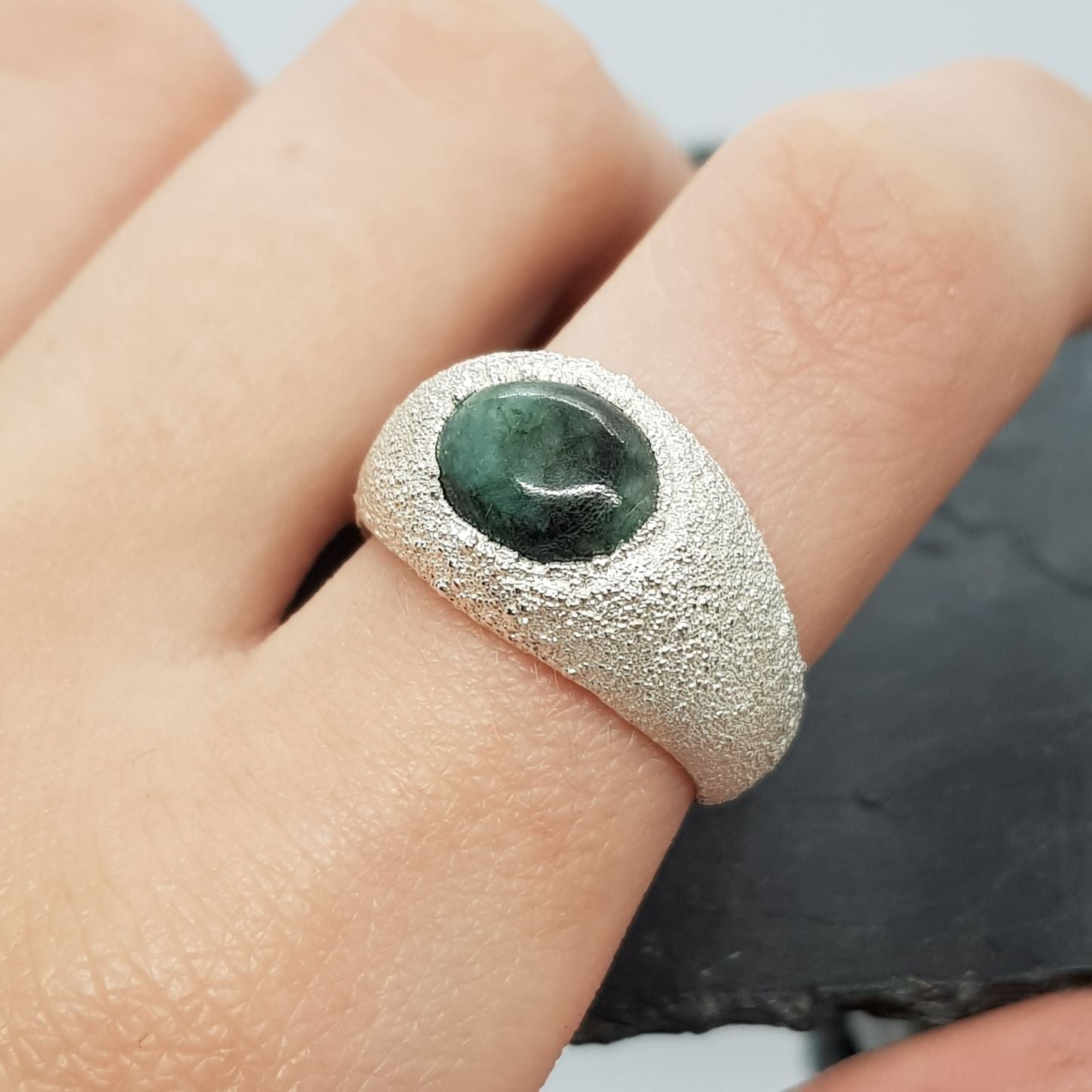 Emerald Matrix Molten Signet Ring - Boutee