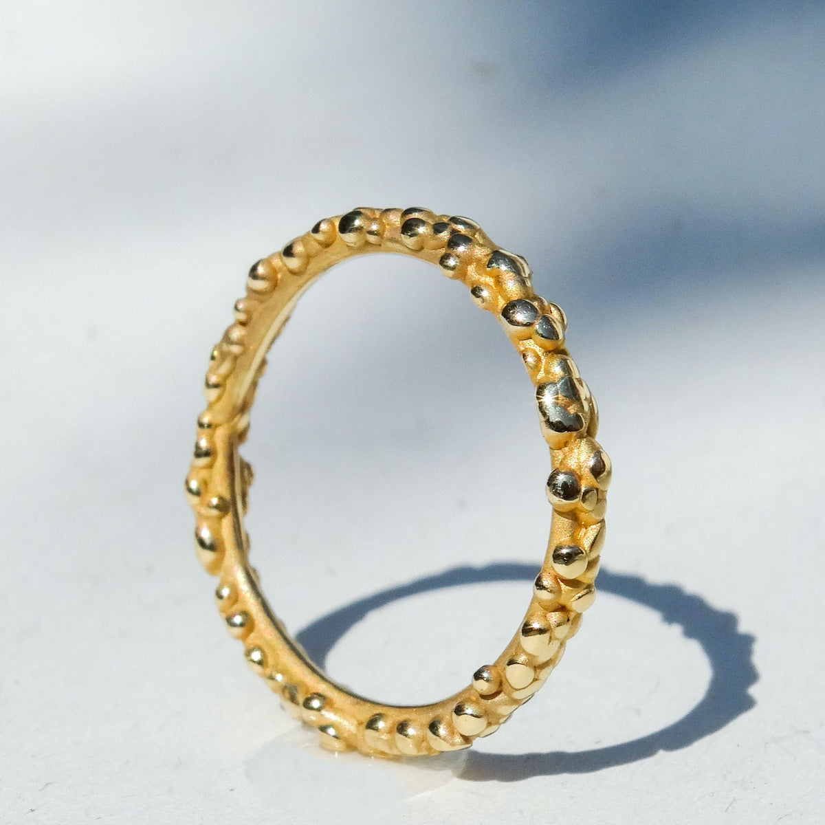 Textured Solid Gold Wedding / Stacking Ring Unisex - Boutee