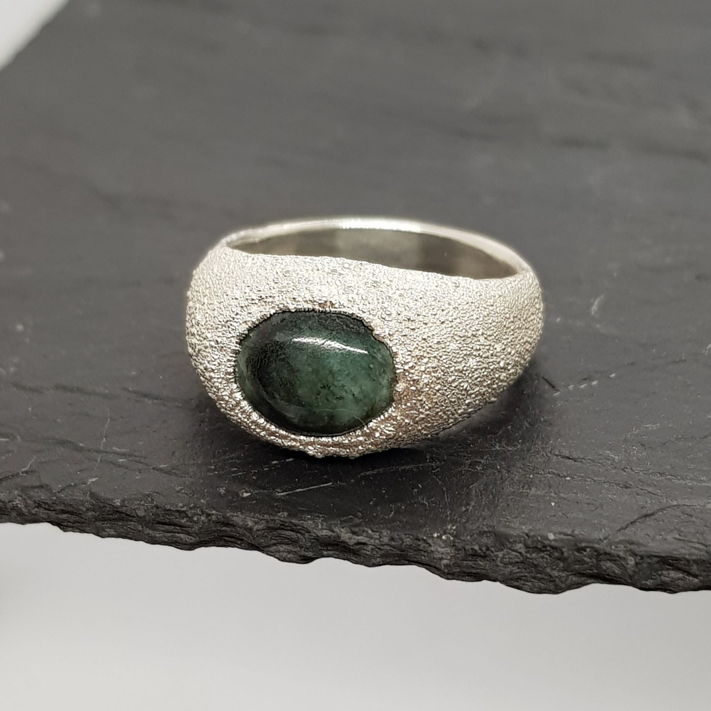 Emerald Matrix Molten Signet Ring - Boutee