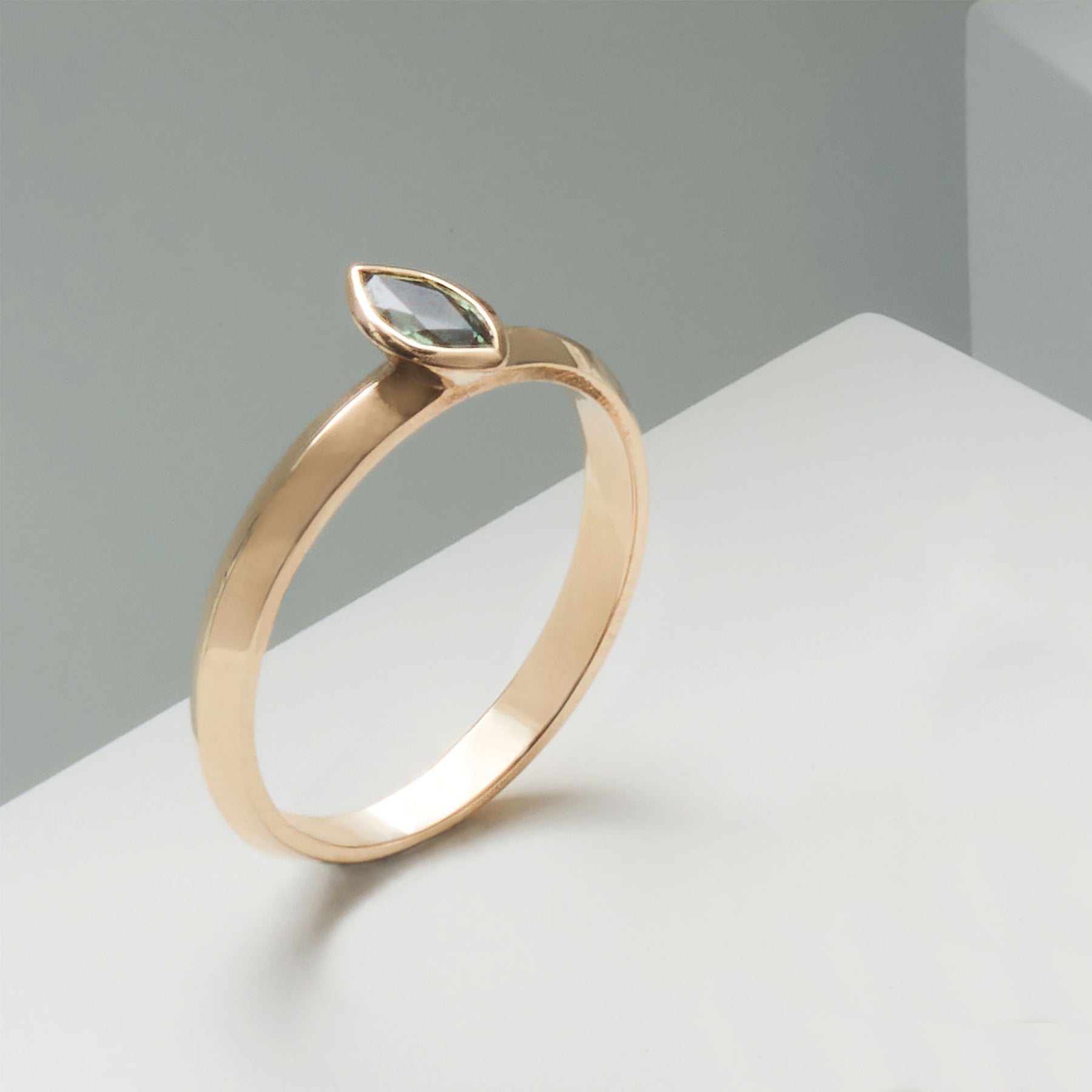 GRACE 9ct Gold Ring - Boutee