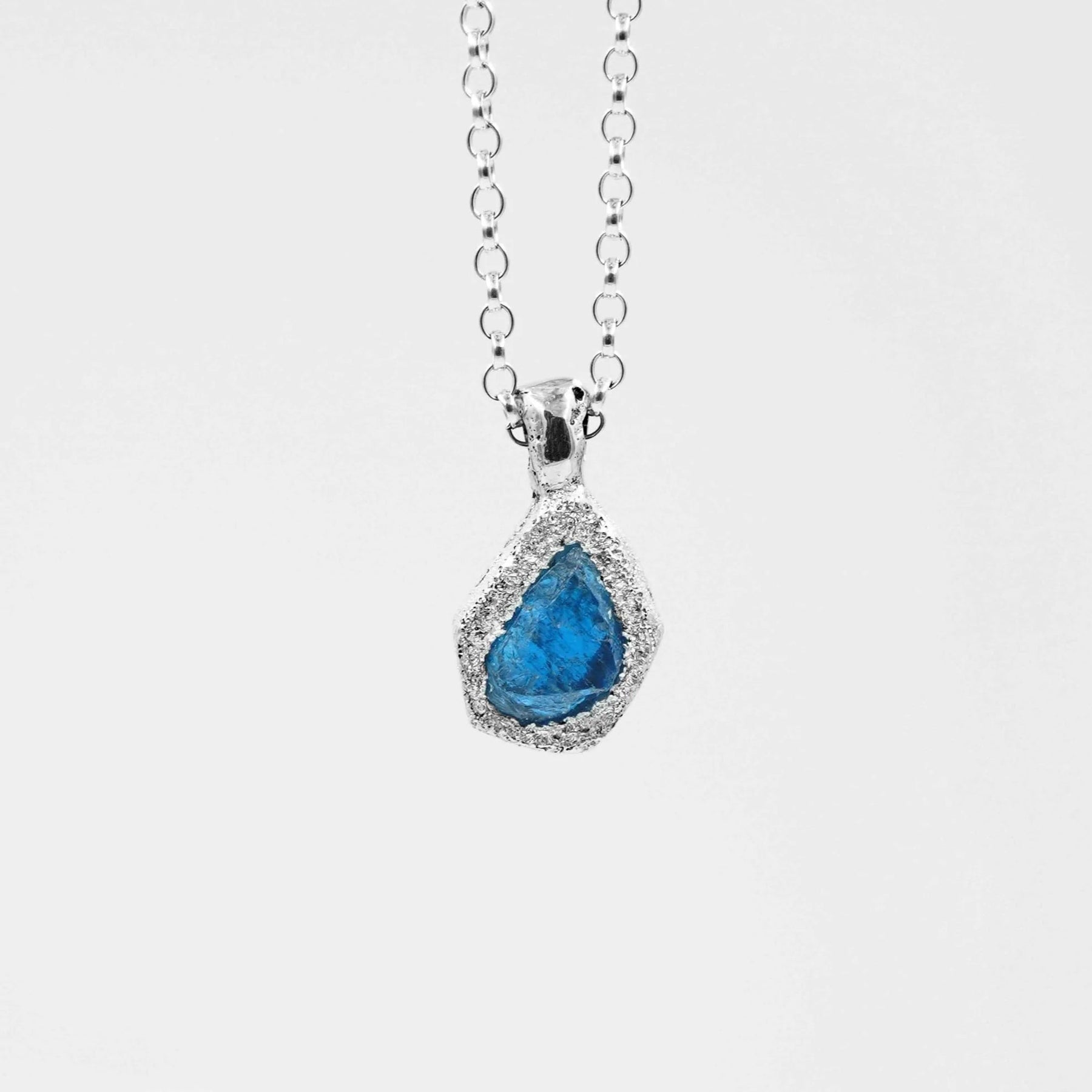 Apatite Necklace - Boutee