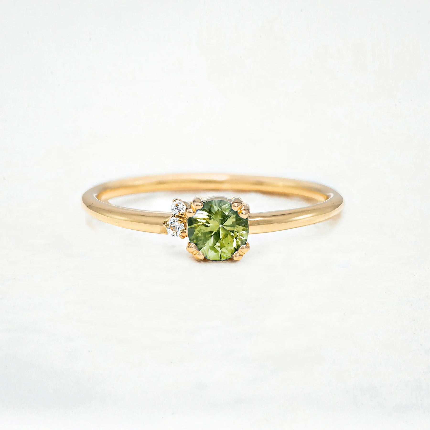 Day Lily Ring, Green Sapphire - Boutee