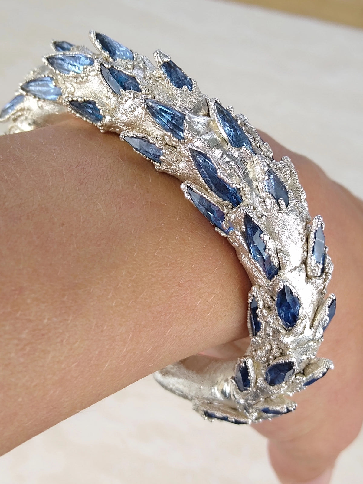 Spiky Bangle - Boutee