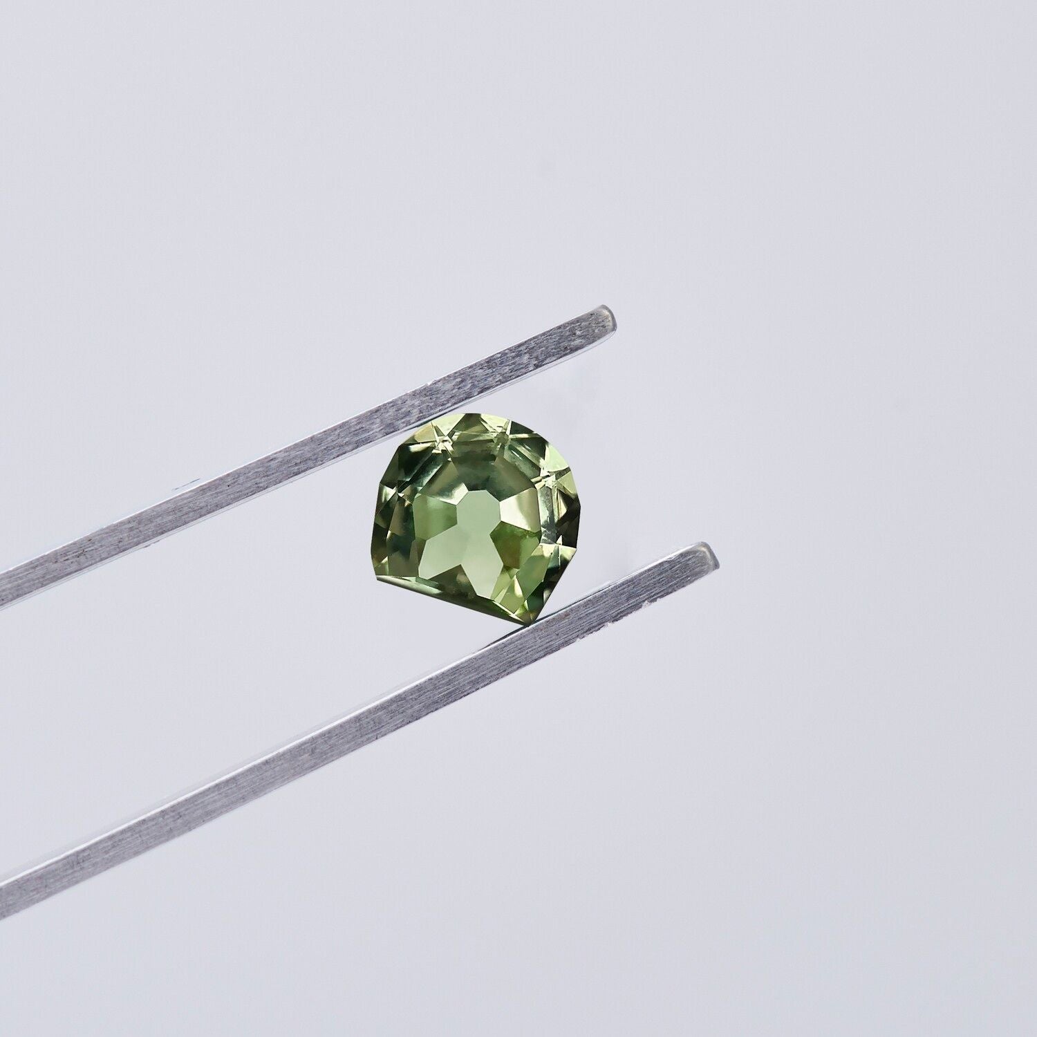 Lock in Your Luck Pendant with 1.28ct Montana Sapphire - Boutee