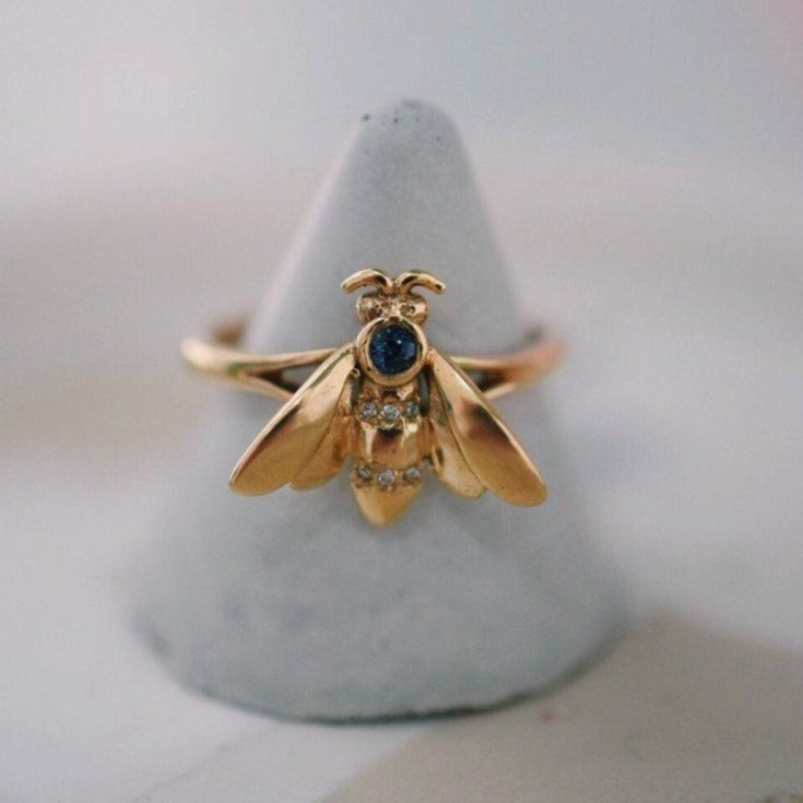 9ct Gold Blue Sapphire & Diamond Bee Ring - Boutee