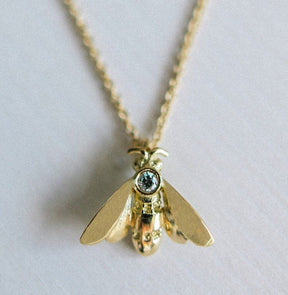 18ct Gold Blue Diamond Bee Necklace - Boutee